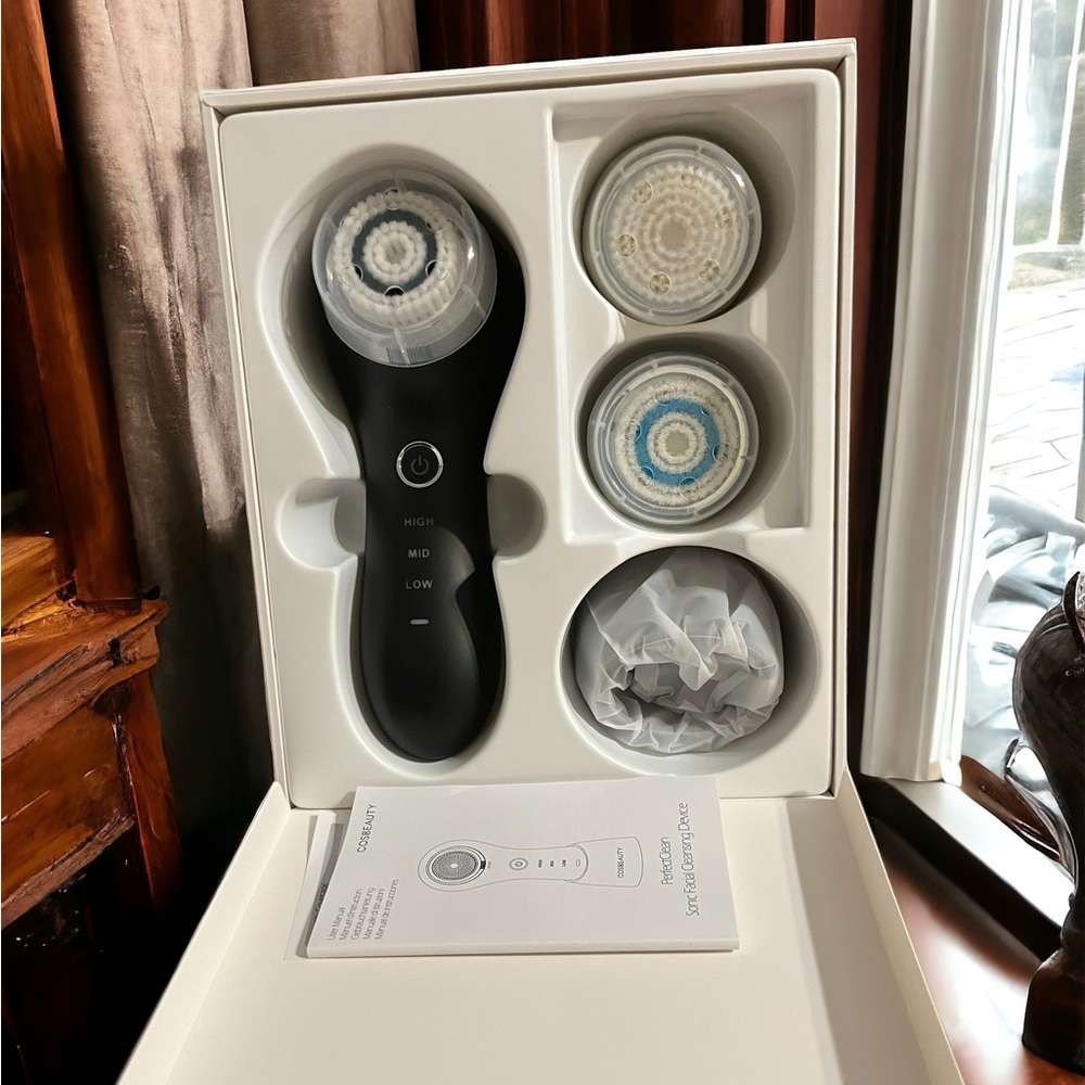 COSBEAUTY Sonic Facial Cleansing Brush